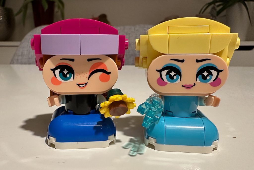 Review: LEGO Disney 43284 Mini Anna & Elsa