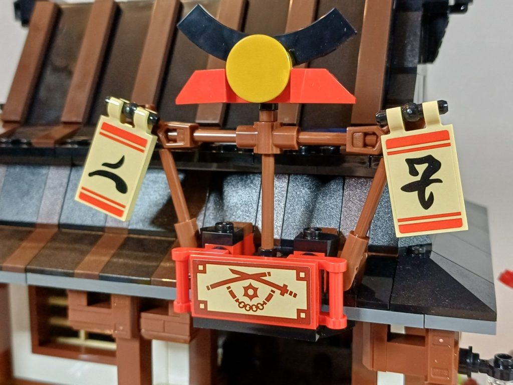 LEGO Ninjago Legacy 71858: 15-jähriges Jubiläum der Vier-Waffen-Schmiede