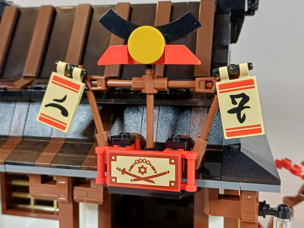 LEGO Ninjago Legacy 71858: 15-jähriges Jubiläum der Vier-Waffen-Schmiede