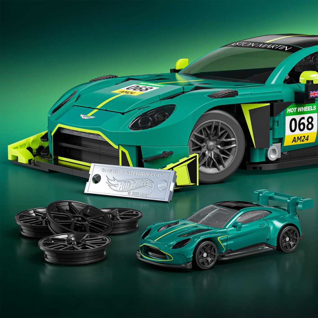 Mattel Brick Shop Aston Martin