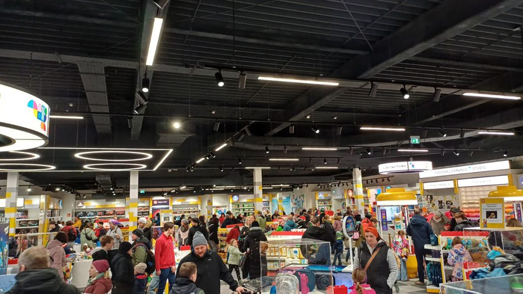 LEGOLAND Deutschland hat jetzt den Mega LEGO Shop