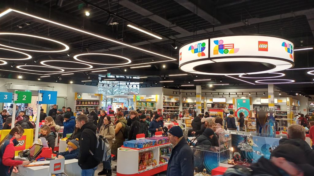 LEGOLAND Deutschland hat jetzt den Mega LEGO Shop