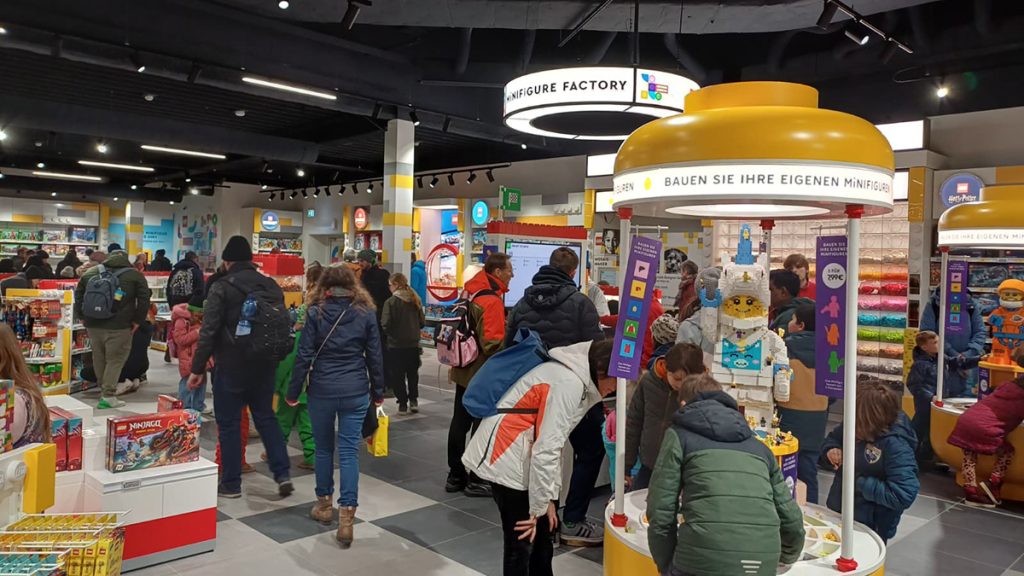 LEGOLAND Deutschland hat jetzt den Mega LEGO Shop