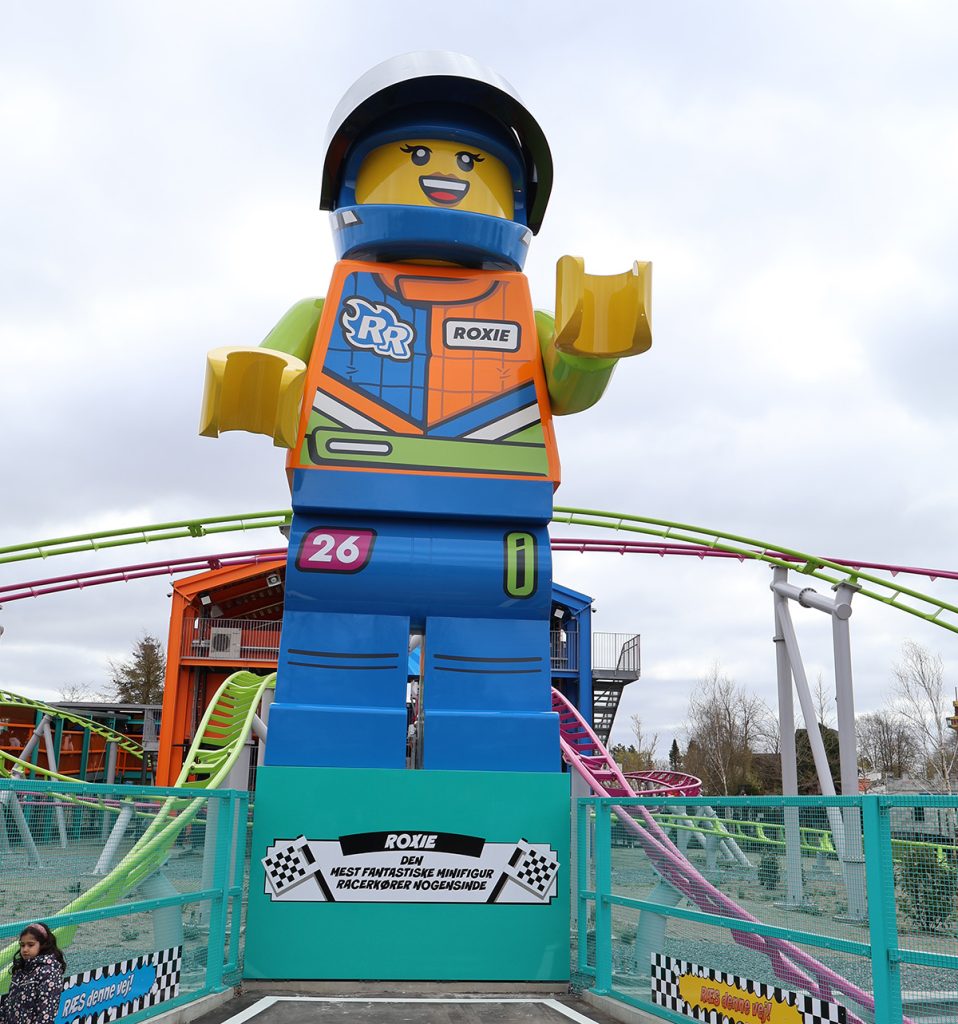 Minifigure Speedway: Neue Duell-Achterbahn im LEGOLAND Billund