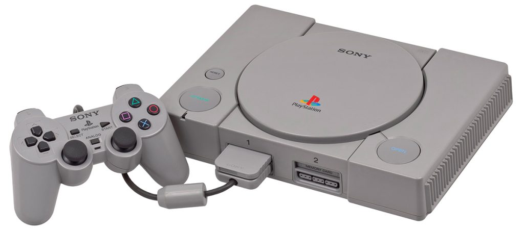 Sony PlayStation 1 mit Controller (Foto: Wikipedia)