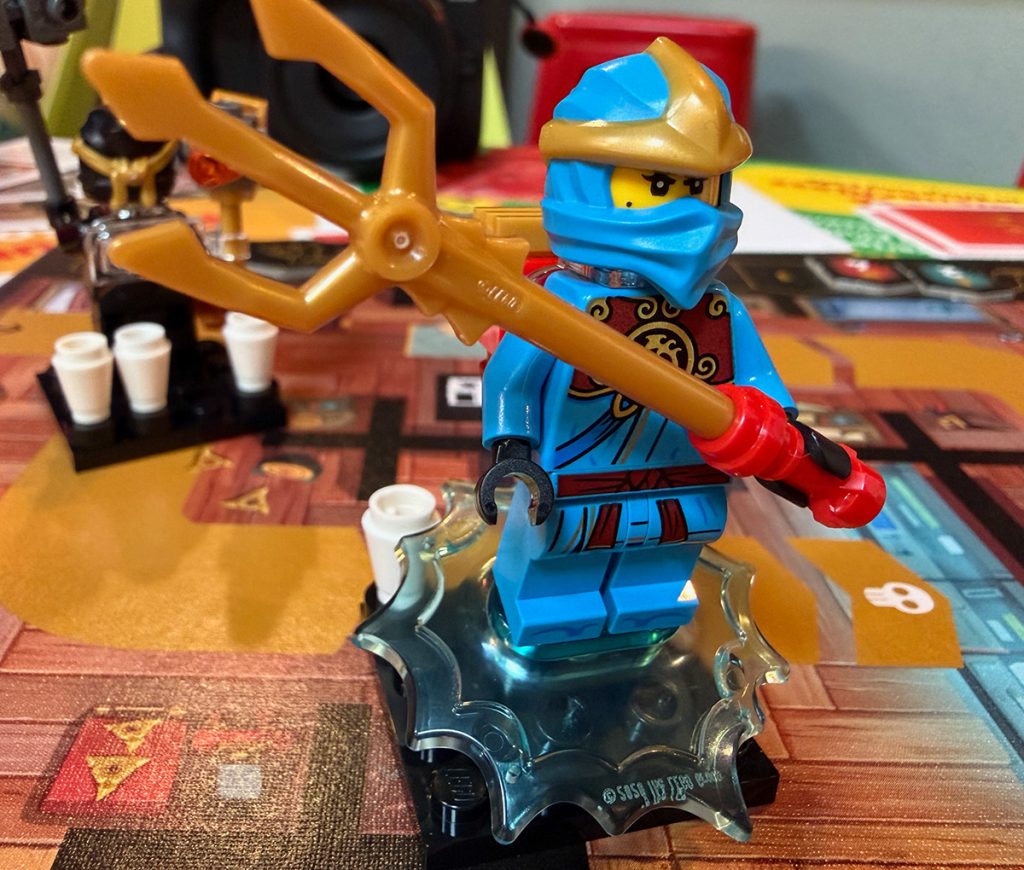 LEGO Ninjago Brettspiel mit exklusiver Minifigur