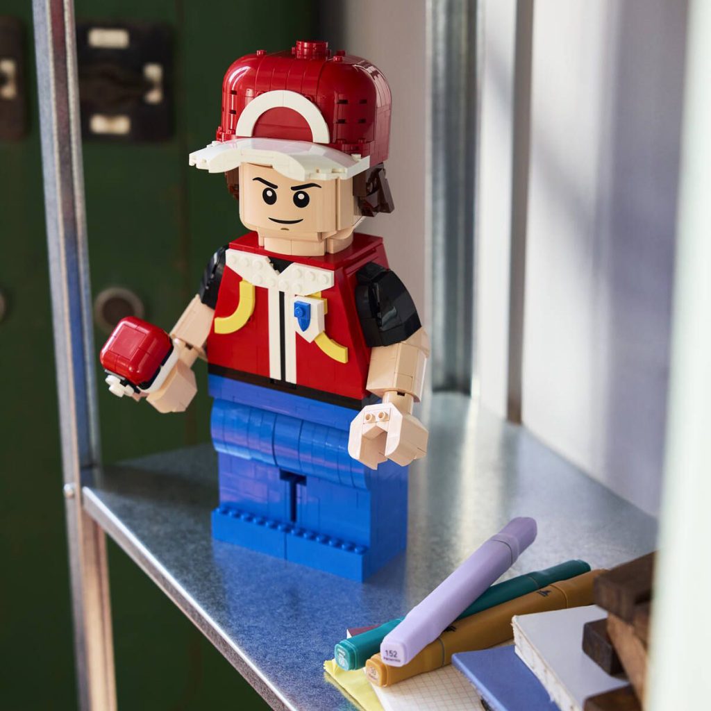 LEGO Pokemon 40868 Up-Scaled Red Minifigure