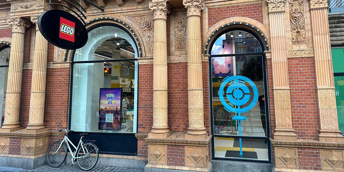 LEGO Pokemon Raids in Brand Stores