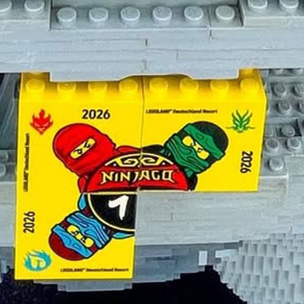 LEGOLAND Sammelstein zum LEGO Ninjago Jubiläum
